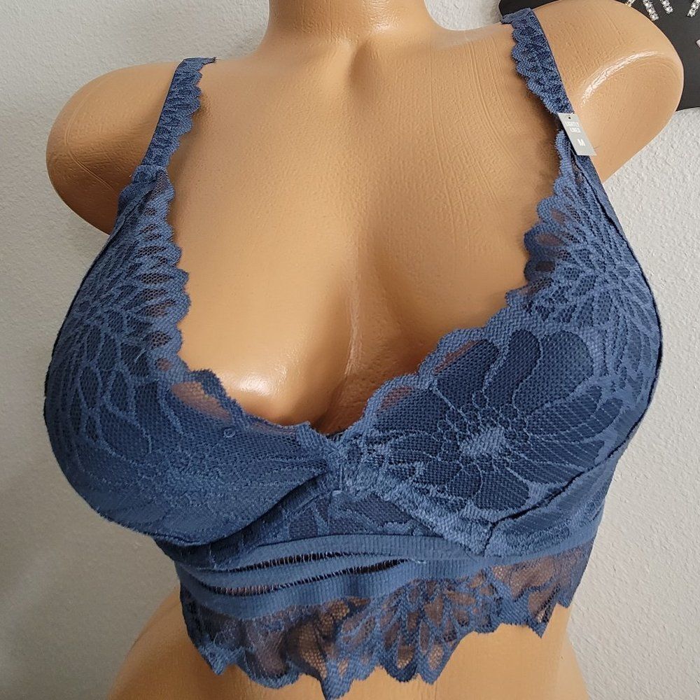 1147 MEDIUM Victoria's Secret PINK Light Lined Floral  Lace Bralette NWT